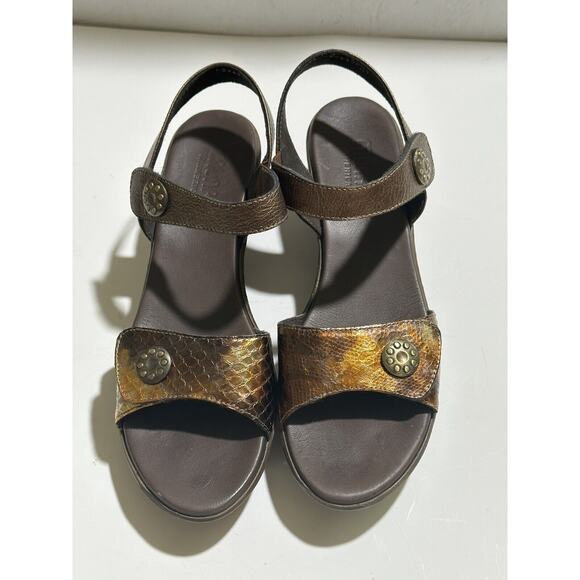 Munro American Womens Brown Golden Bronze Metallic Leather Ankle Strap Sandals 8 - Picture 4 of 9
